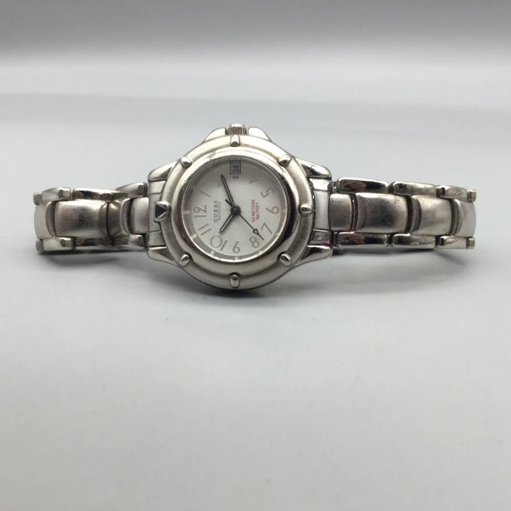 Guess Waterpro Womens Watch 28mm Silver Tone Bracelet Date New Battery 7